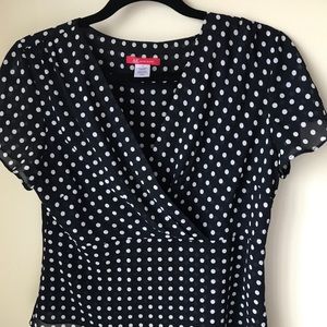AK Anne Klein top M